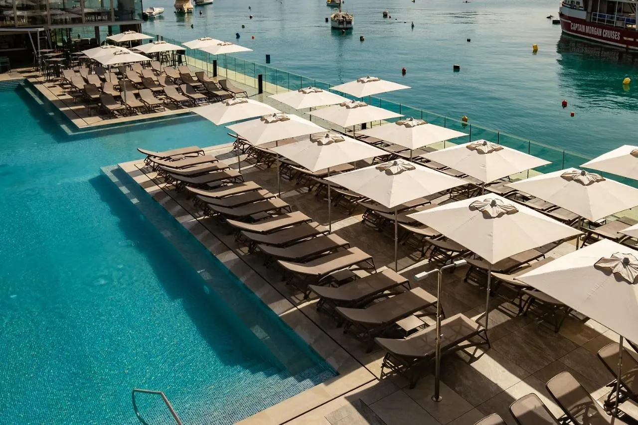 ****  Hotel Waterfront Sliema Malta