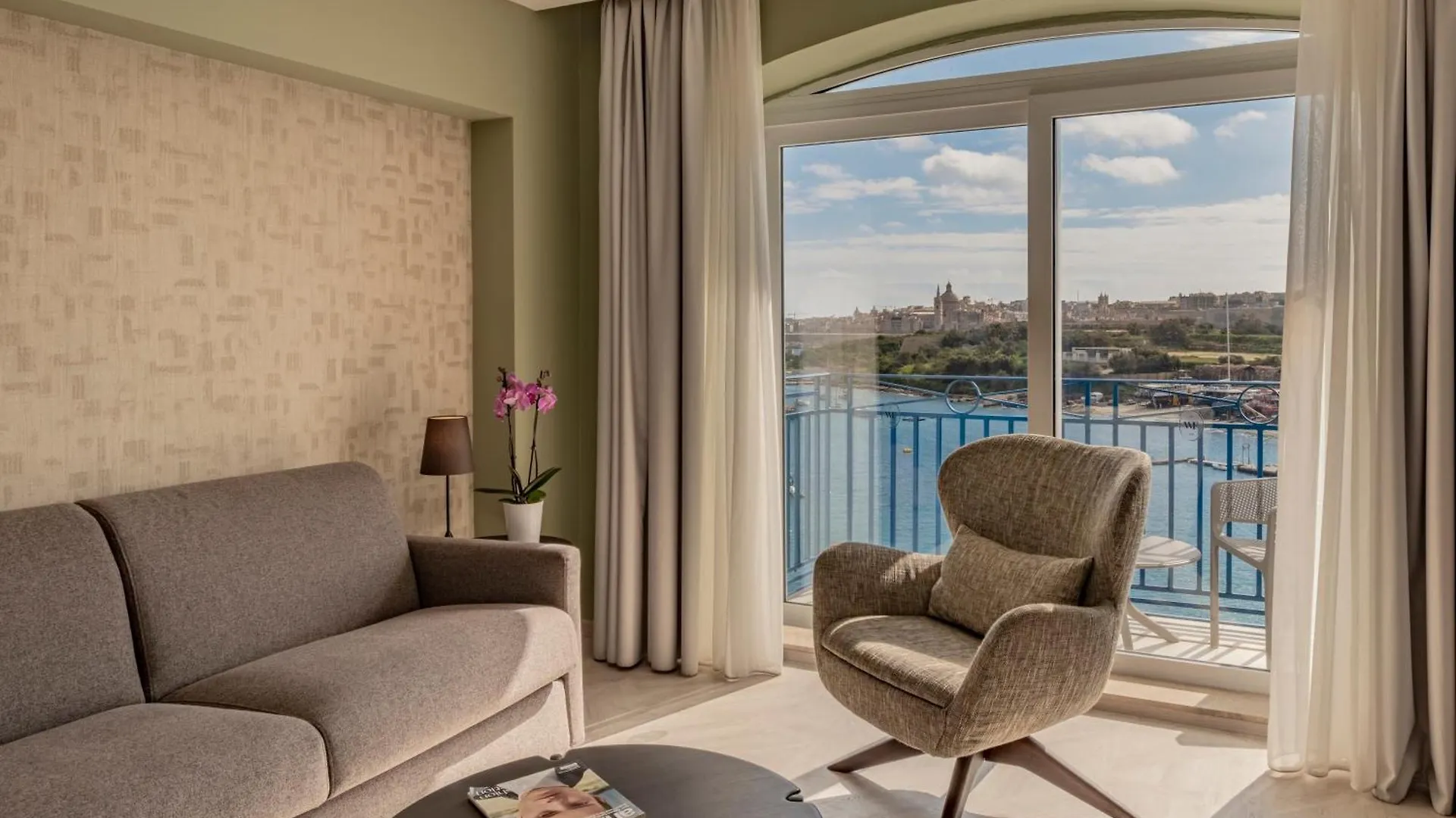Hotel Waterfront Sliema